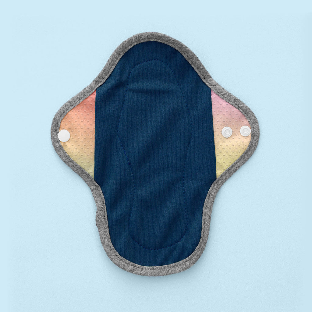 HyPsActiveLinerRainbowPastelFront001