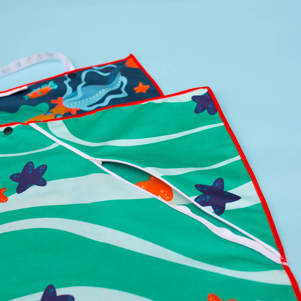 Moasis_Towel_-_Badass_Mermaids_-_Starfish_Print_-_002